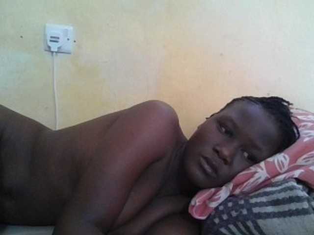 ebony-vannilah live cam on BongaCams