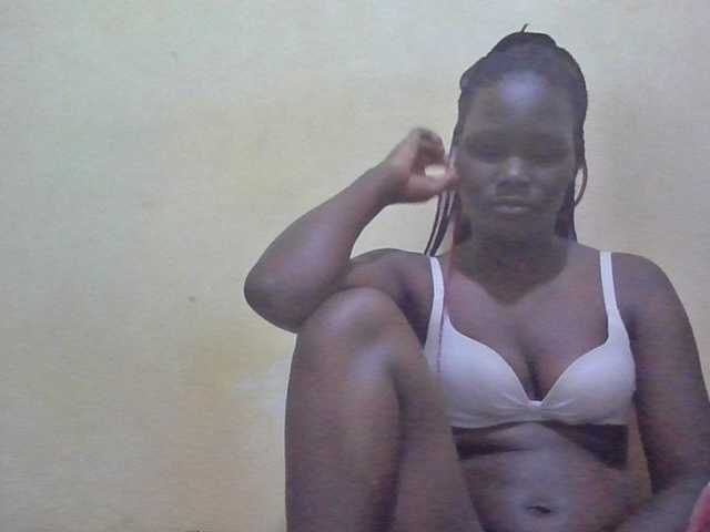 ebony-vannilah live cam on BongaCams