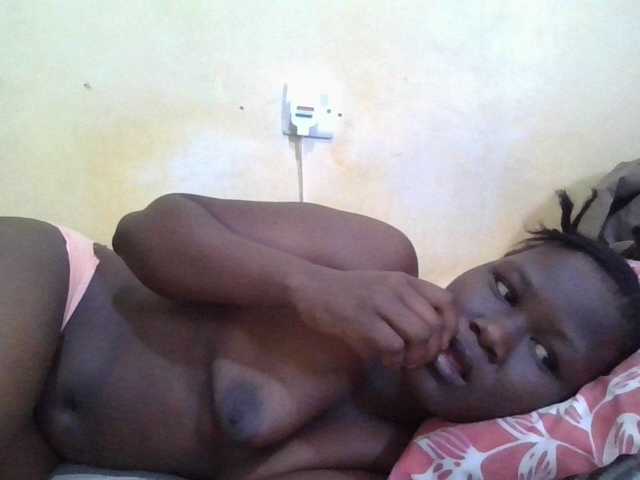 ebony-vannilah live cam on BongaCams