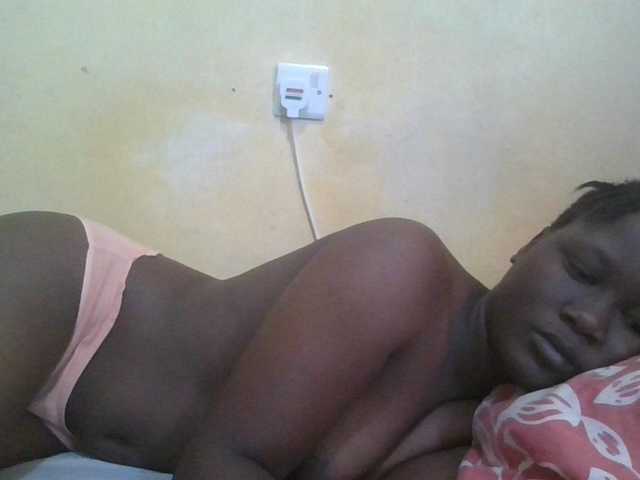 ebony-vannilah live cam on BongaCams