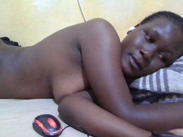 ebony-vannilah live cam on BongaCams