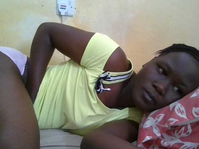 ebony-vannilah live cam on BongaCams