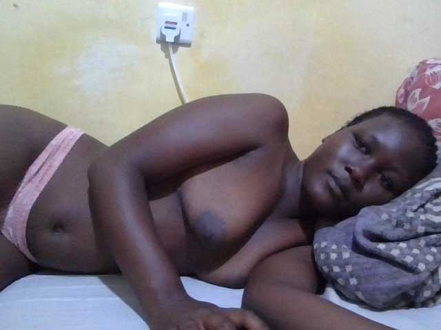 ebony-vannilah live cam on BongaCams
