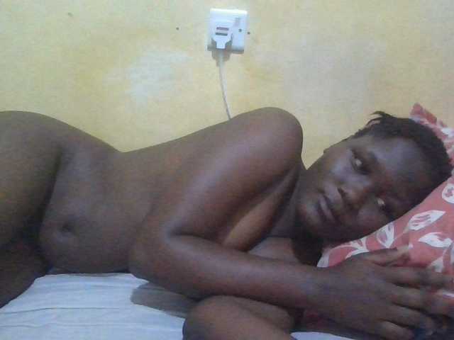 ebony-vannilah live cam on BongaCams
