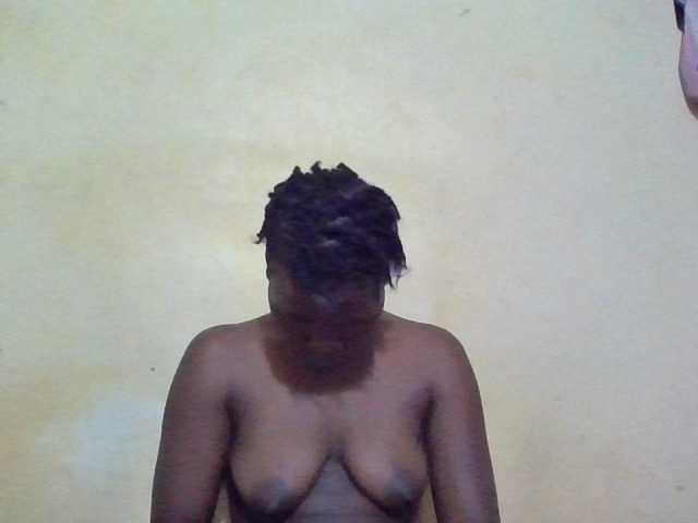 ebony-vannilah live cam on BongaCams