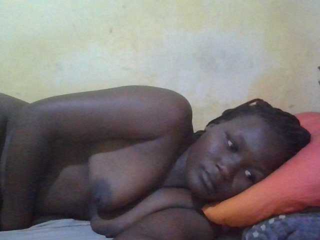 ebony-vannilah live cam on BongaCams