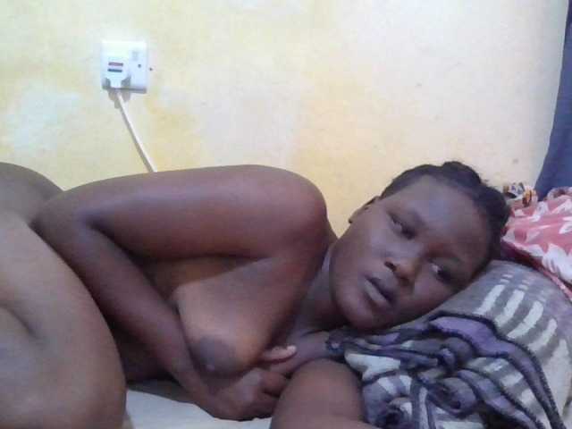 ebony-vannilah live cam on BongaCams