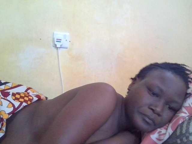 ebony-vannilah live cam on BongaCams
