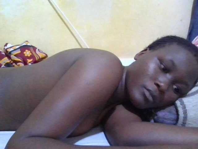 ebony-vannilah live cam on BongaCams