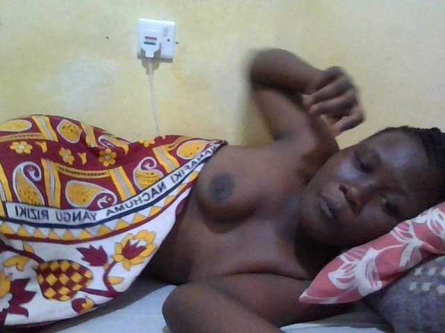ebony-vannilah live cam on BongaCams