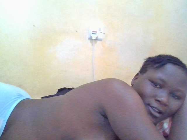 ebony-vannilah live cam on BongaCams