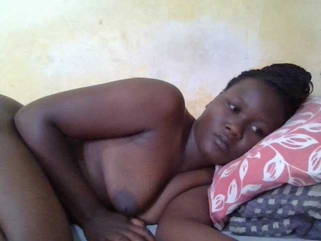 ebony-vannilah live cam on BongaCams