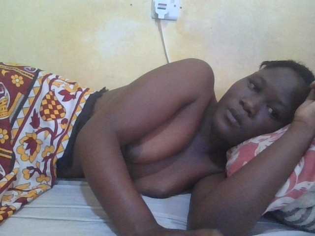 ebony-vannilah live cam on BongaCams
