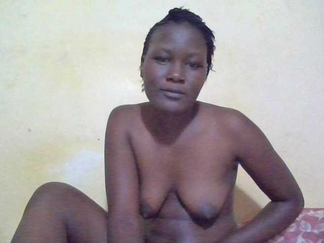 ebony-vannilah live cam on BongaCams
