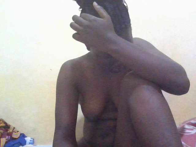 ebony-vannilah live cam on BongaCams