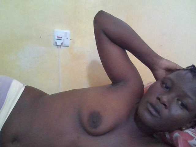 ebony-vannilah live cam on BongaCams