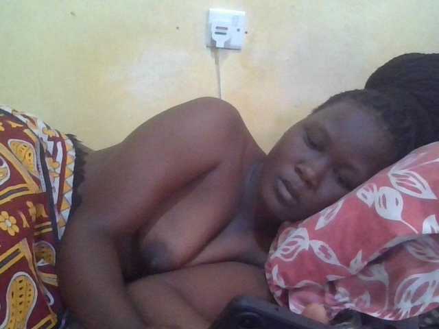 ebony-vannilah live cam on BongaCams