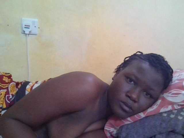 ebony-vannilah live cam on BongaCams