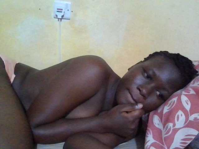ebony-vannilah live cam on BongaCams