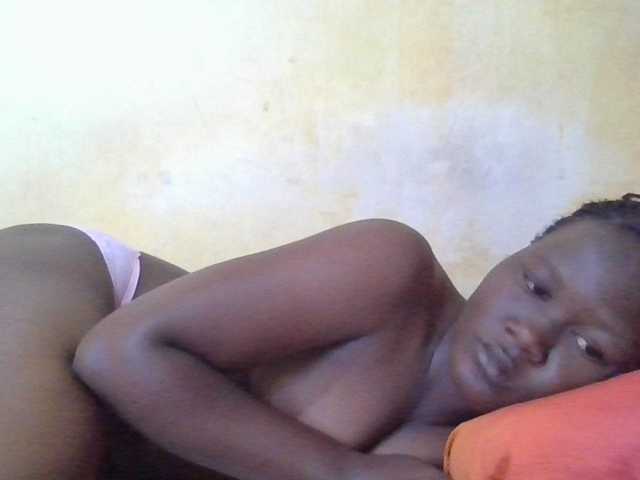 ebony-vannilah live cam on BongaCams