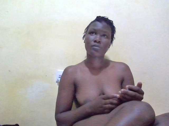 ebony-vannilah live cam on BongaCams