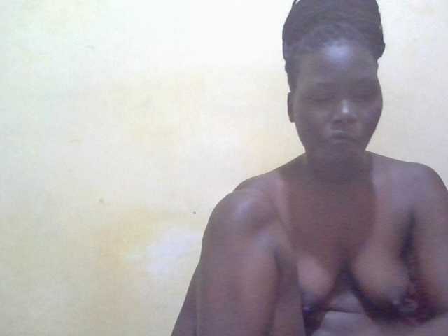 ebony-vannilah live cam on BongaCams