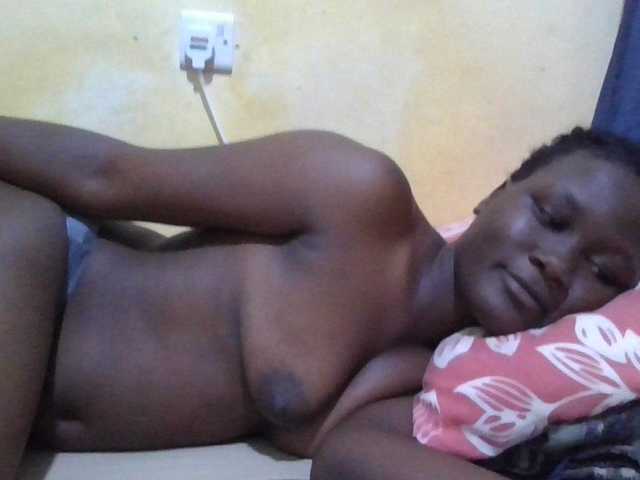 ebony-vannilah live cam on BongaCams