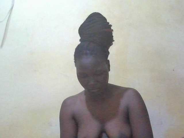 ebony-vannilah live cam on BongaCams