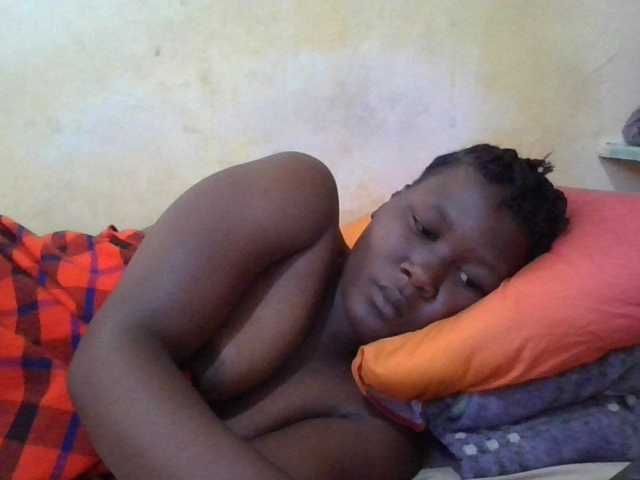 ebony-vannilah live cam on BongaCams
