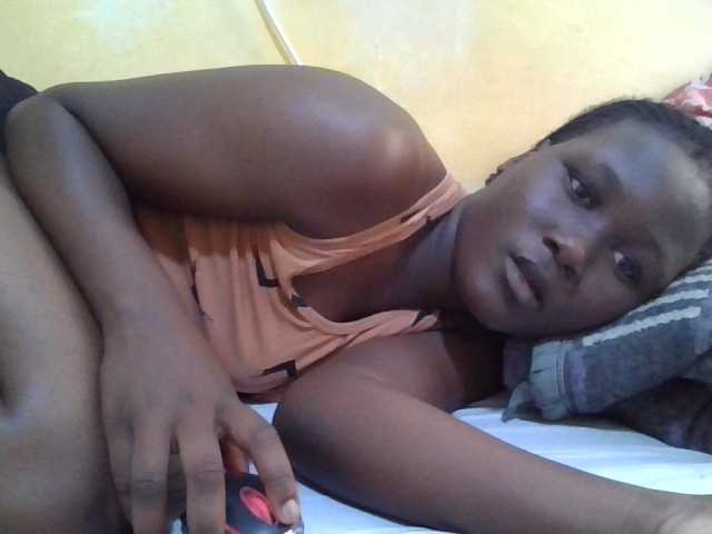 ebony-vannilah live cam on BongaCams