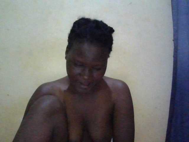 ebony-vannilah live cam on BongaCams