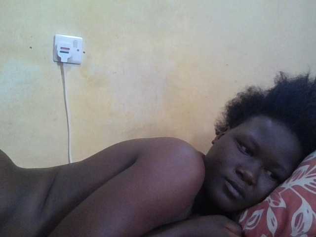 ebony-vannilah live cam on BongaCams