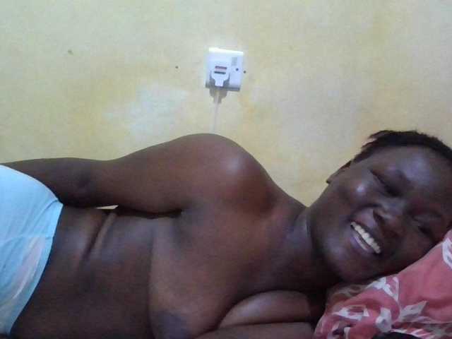 ebony-vannilah live cam on BongaCams