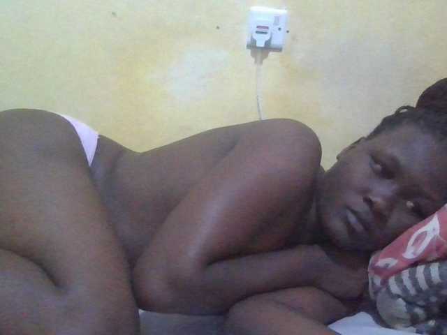 ebony-vannilah live cam on BongaCams