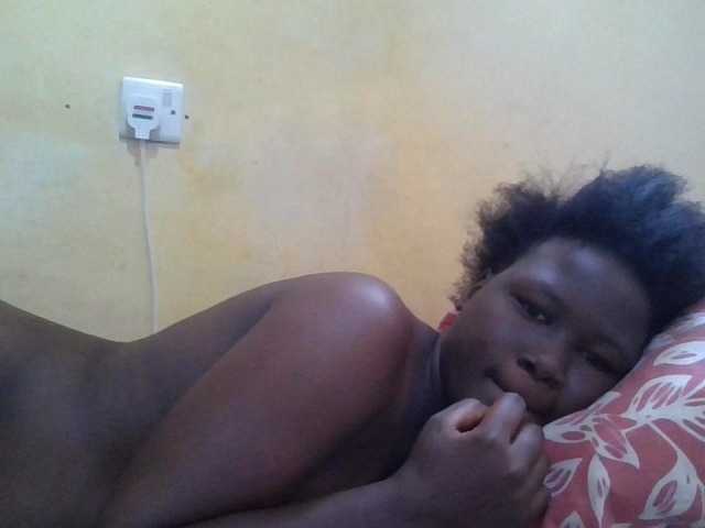 ebony-vannilah live cam on BongaCams