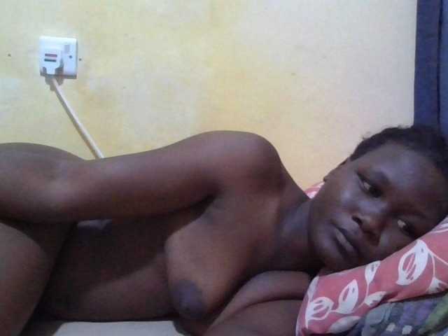 ebony-vannilah Live Cam on BongaCams