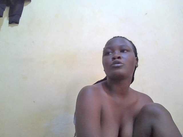 ebony-vannilah live cam on BongaCams