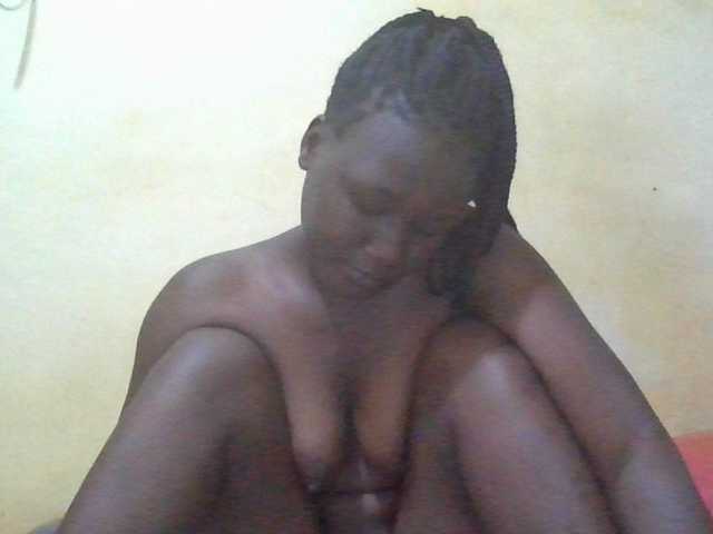ebony-vannilah live cam on BongaCams