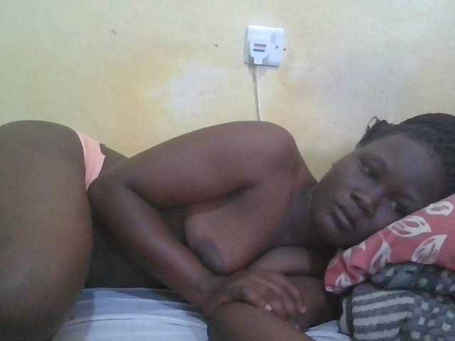 ebony-vannilah live cam on BongaCams