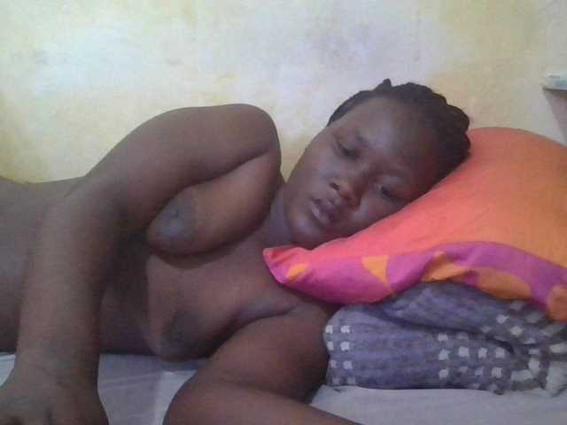 ebony-vannilah live cam on BongaCams