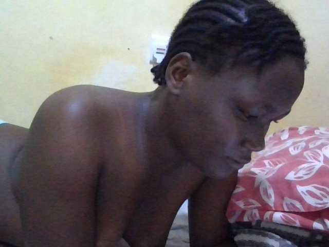 ebony-vannilah live cam on BongaCams