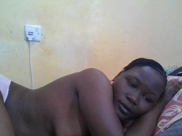 ebony-vannilah live cam on BongaCams