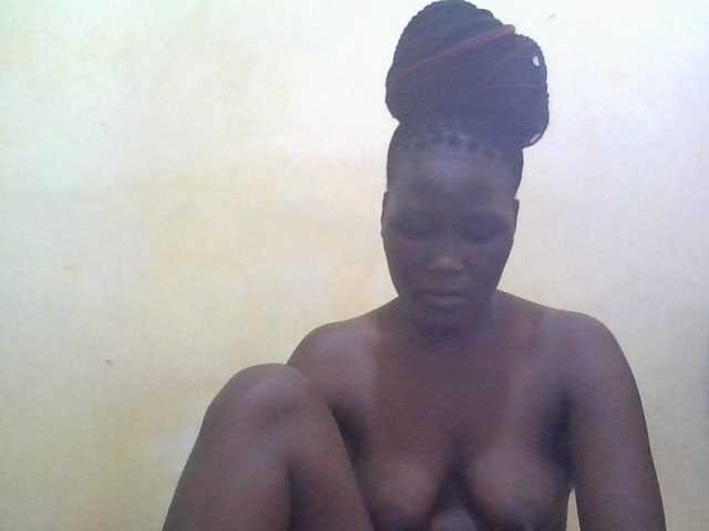 ebony-vannilah live cam on BongaCams