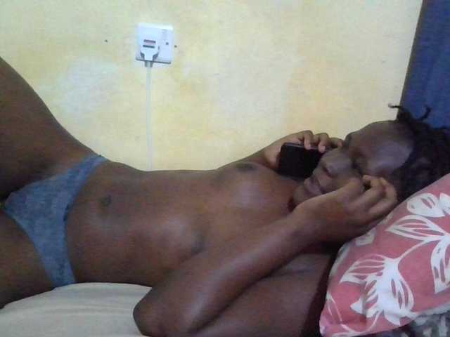 ebony-vannilah live cam on BongaCams