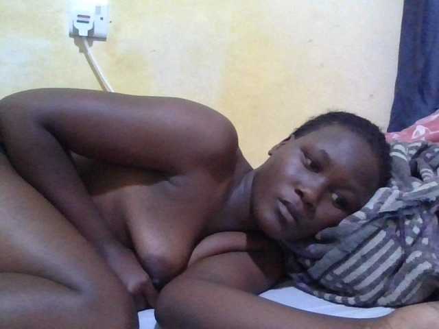 ebony-vannilah live cam on BongaCams