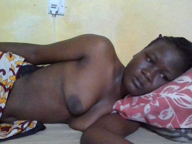 ebony-vannilah live cam on BongaCams