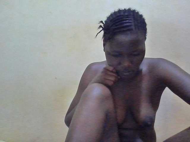 ebony-vannilah live cam on BongaCams
