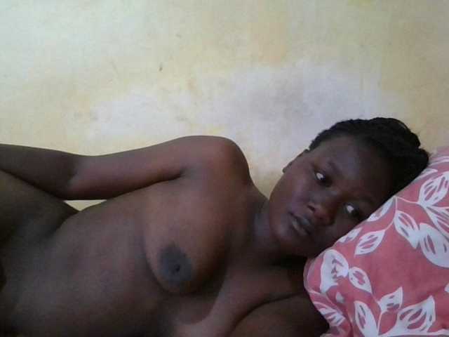ebony-vannilah live cam on BongaCams