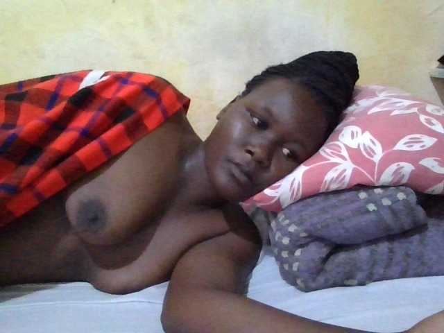 ebony-vannilah live cam on BongaCams