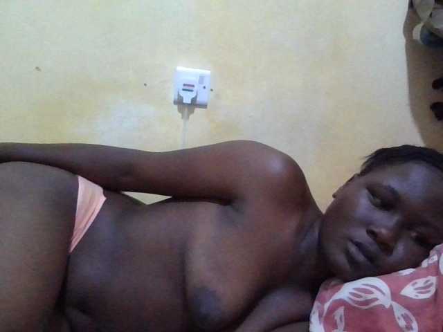 ebony-vannilah live cam on BongaCams